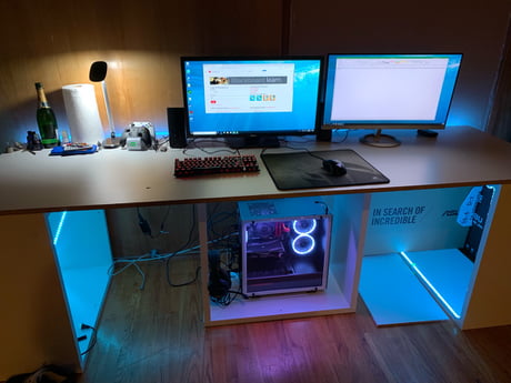 Broke College Kid Battlestation Built The Desk For Around 100
