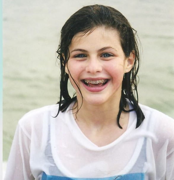 Alexandra Daddario Young - Alexandra Daddario | Alexandra daddario, D