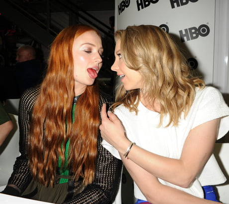Sophie Turner Natalie Dormer 9gag