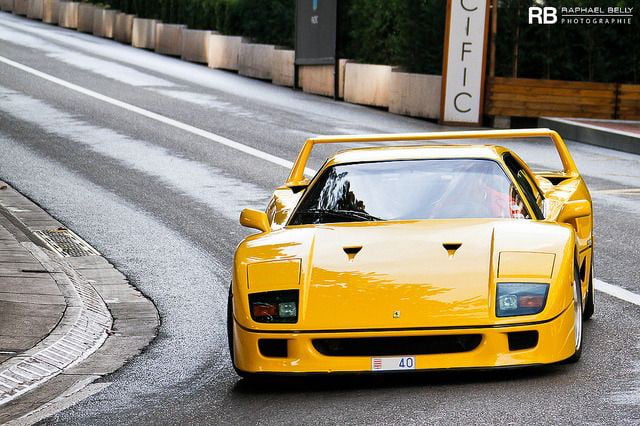 ferrari f40 yellow