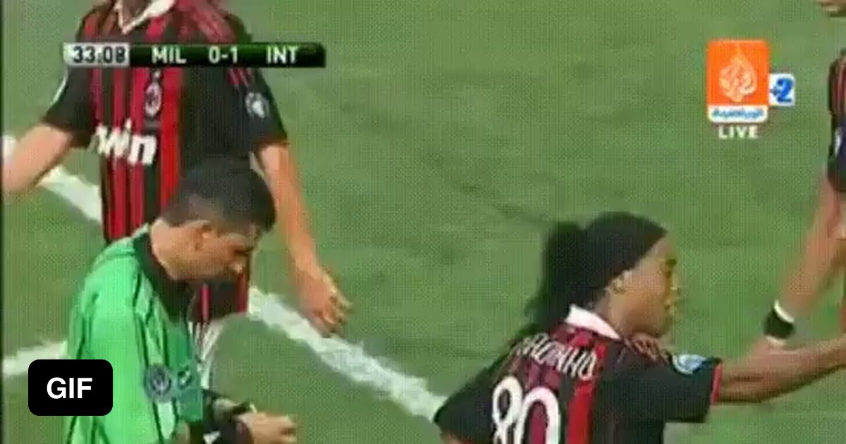 Ronaldinho dies inside... - 9GAG