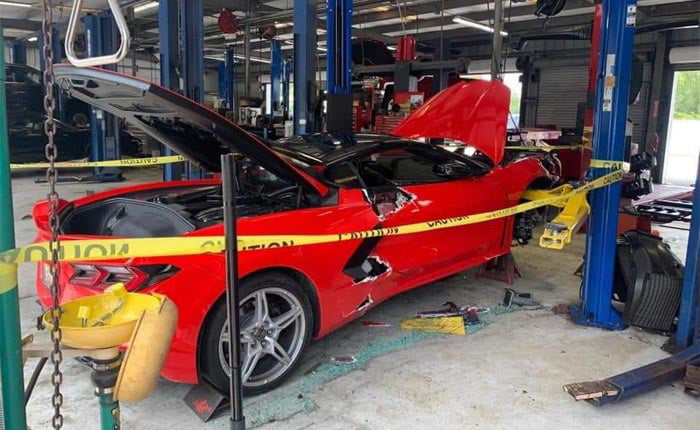 Mechanic broke a new C8 Corvette in half lifting from the wrong points ...
