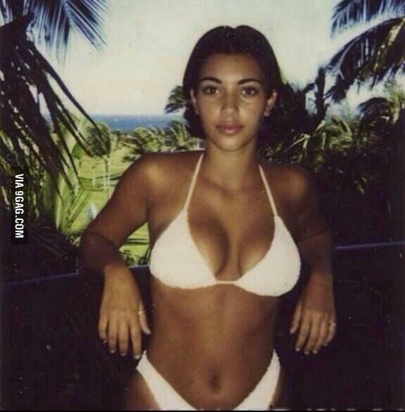 Can y'all guesstimate Kim K. bra size in this pic? Reason inside..