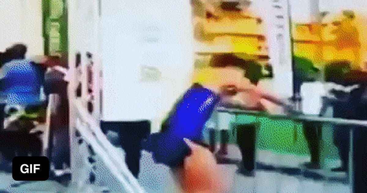 Let's win the game hand in hand! - 9GAG