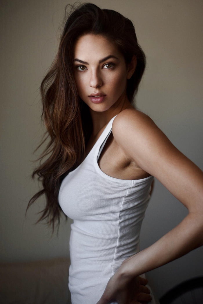 Christen Harper - 9GAG