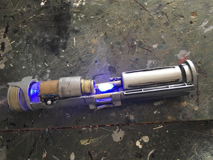 Made A Cutaway of Anakin’s Lightsaber - 9GAG