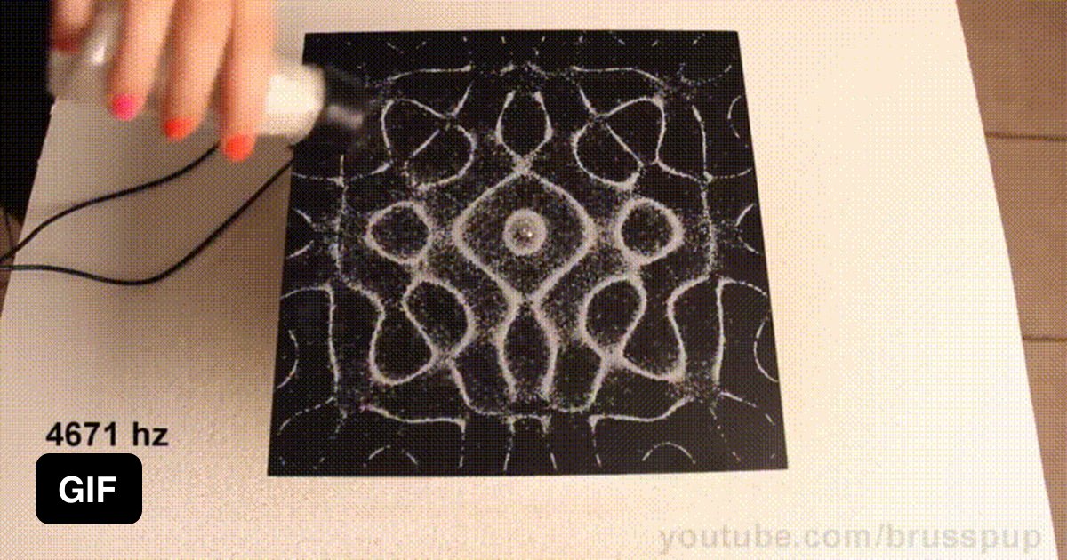 Sound frequency effect on sand 9GAG