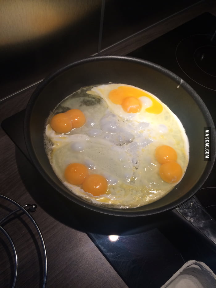 4 twin eggs on the same package. This must be the most exciting day of