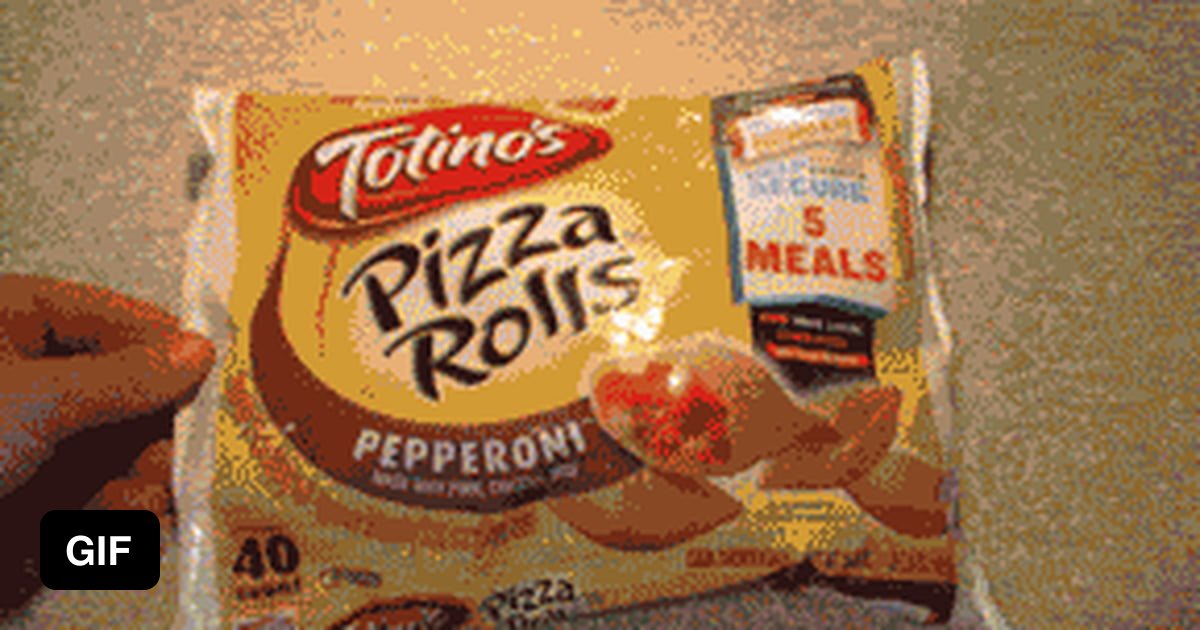 Роллинг пицца. Гифка пицца мем. gran totino. gif roll and shits.