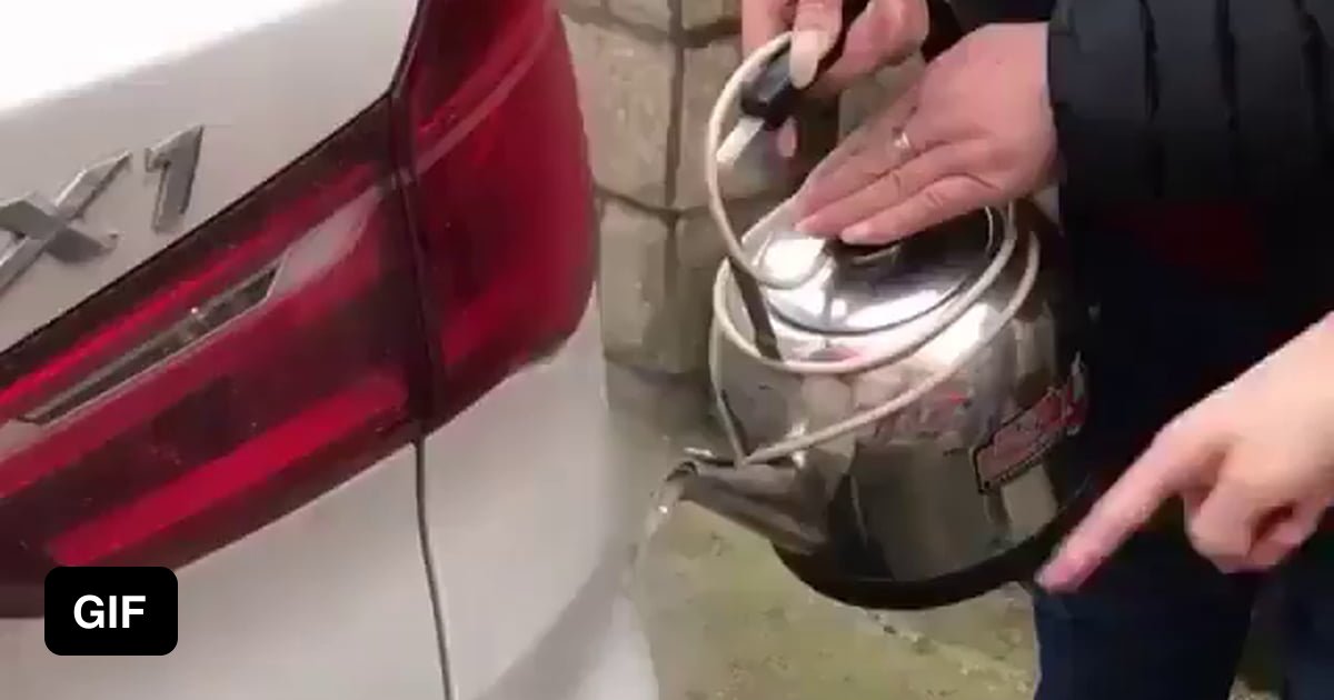 Using boiling water and a plunger to remove car dents - 9GAG