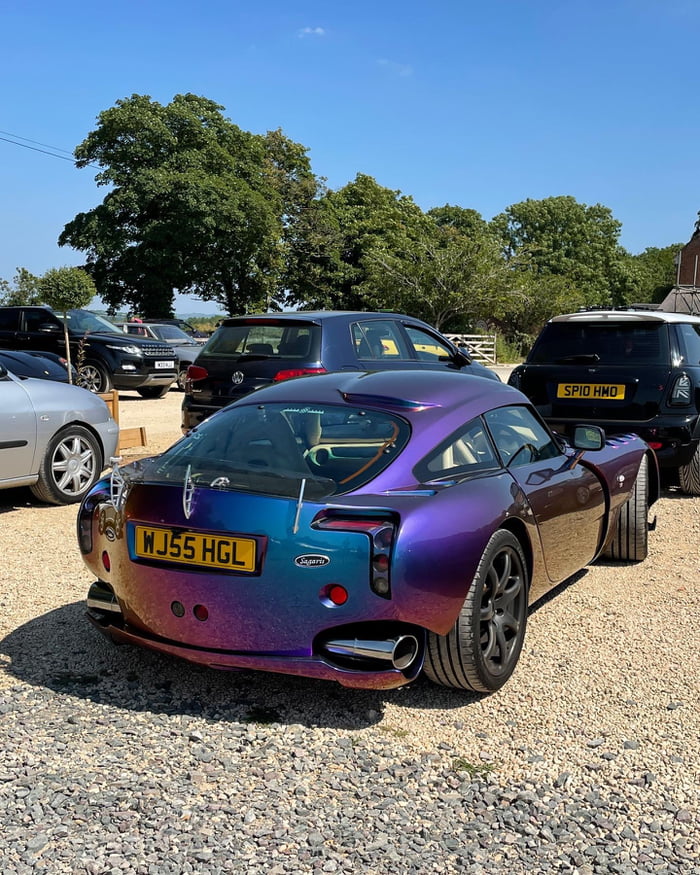 TVR Sagaris 9GAG
