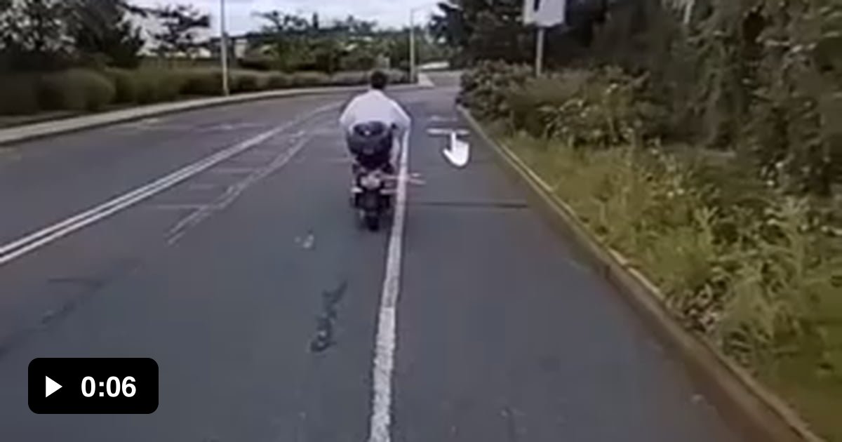 Google street car chased a guy down 9GAG