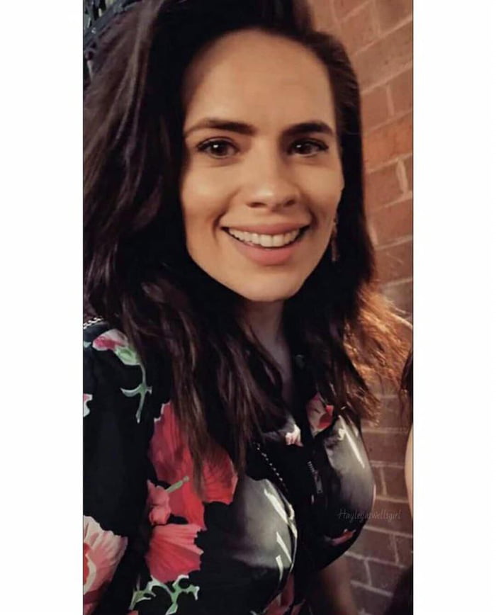 Hayley Atwell - 9GAG