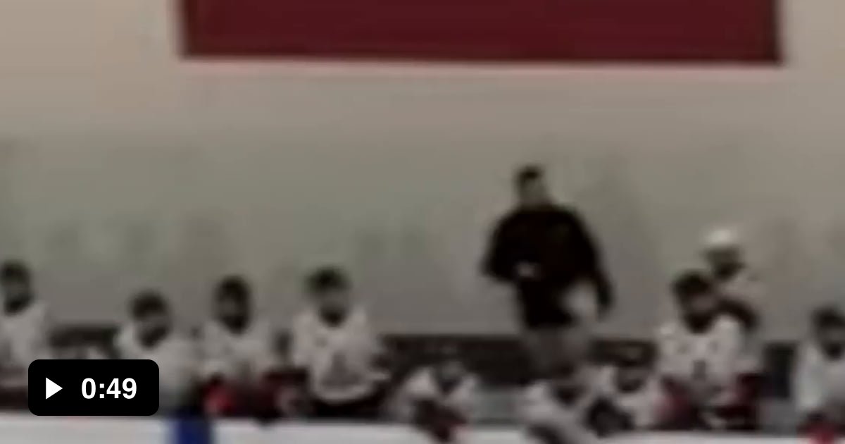 Youth hockey coach tells kid to slash 9GAG