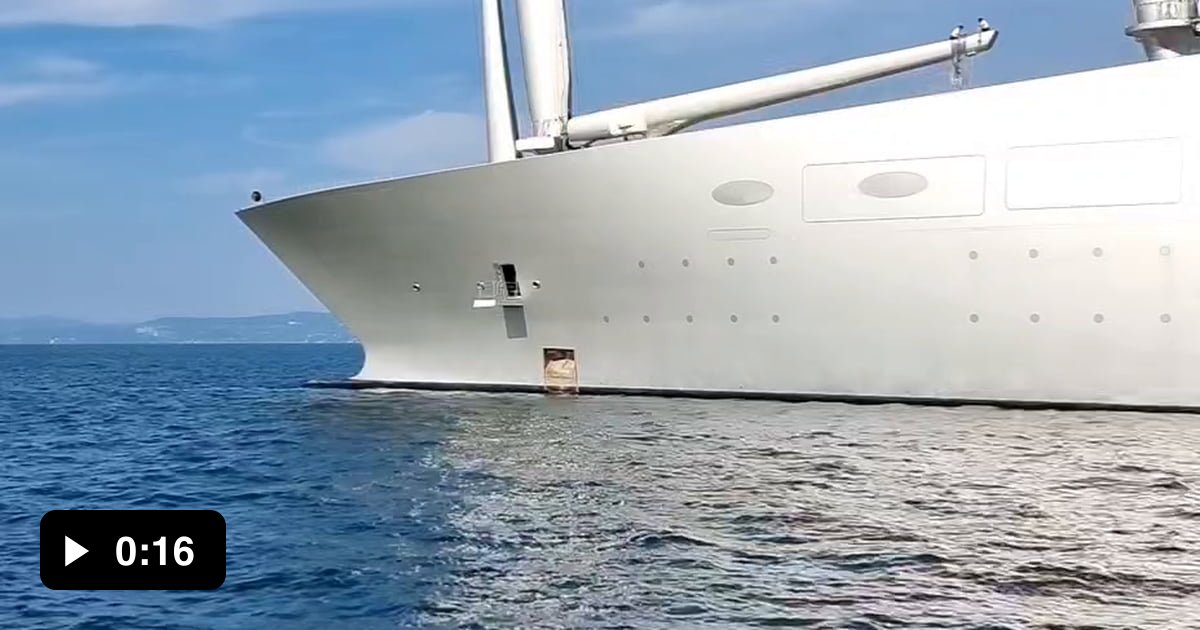oligarch yacht in trieste