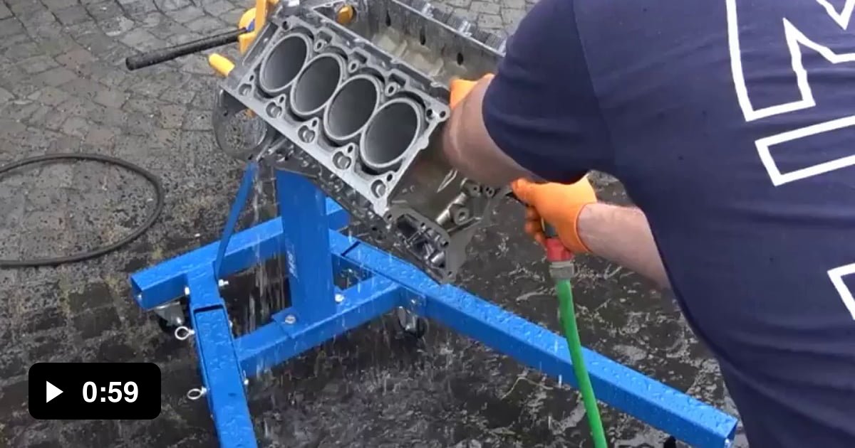 Rebuilding an engine - 9GAG
