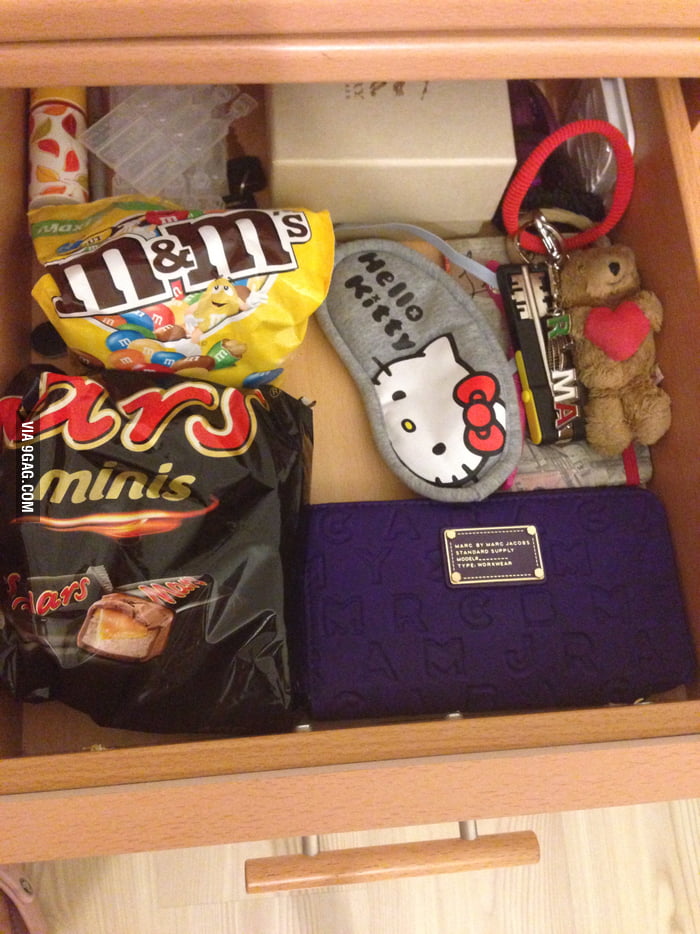 Aaand that's my bedside drawer. - 9GAG