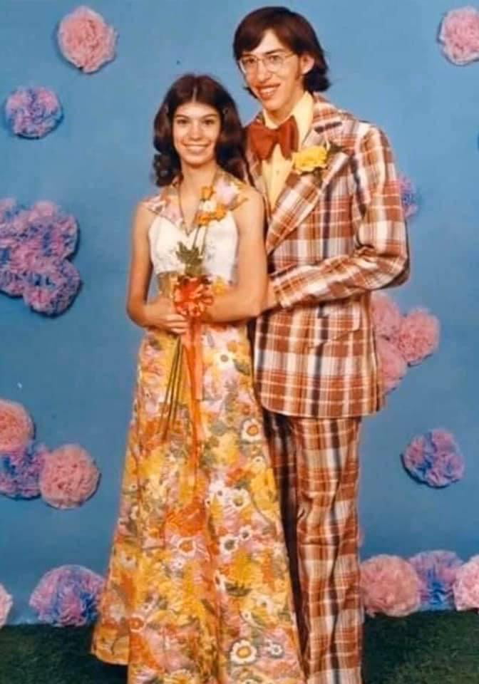 Joey Ramone At Prom 1970s 9GAG