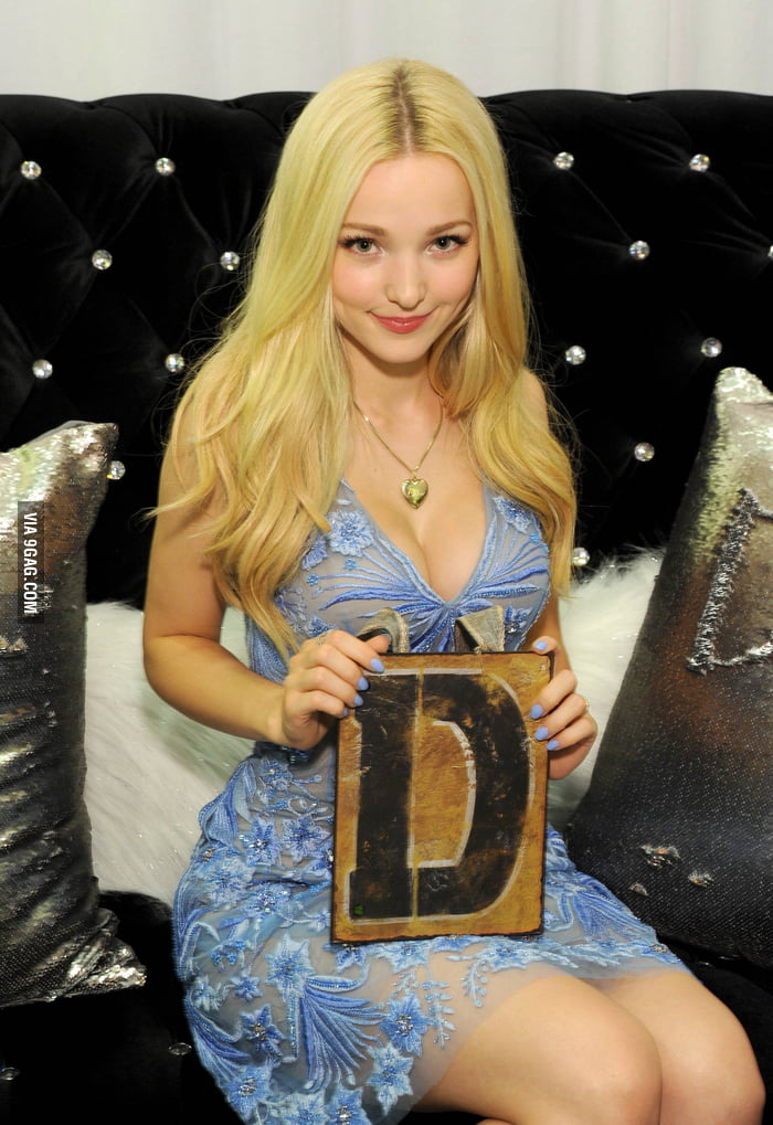 Dove Cameron - 9GAG