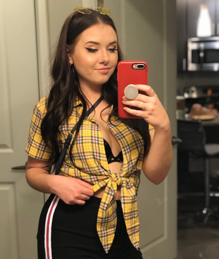 Sarah Schauer - 9GAG