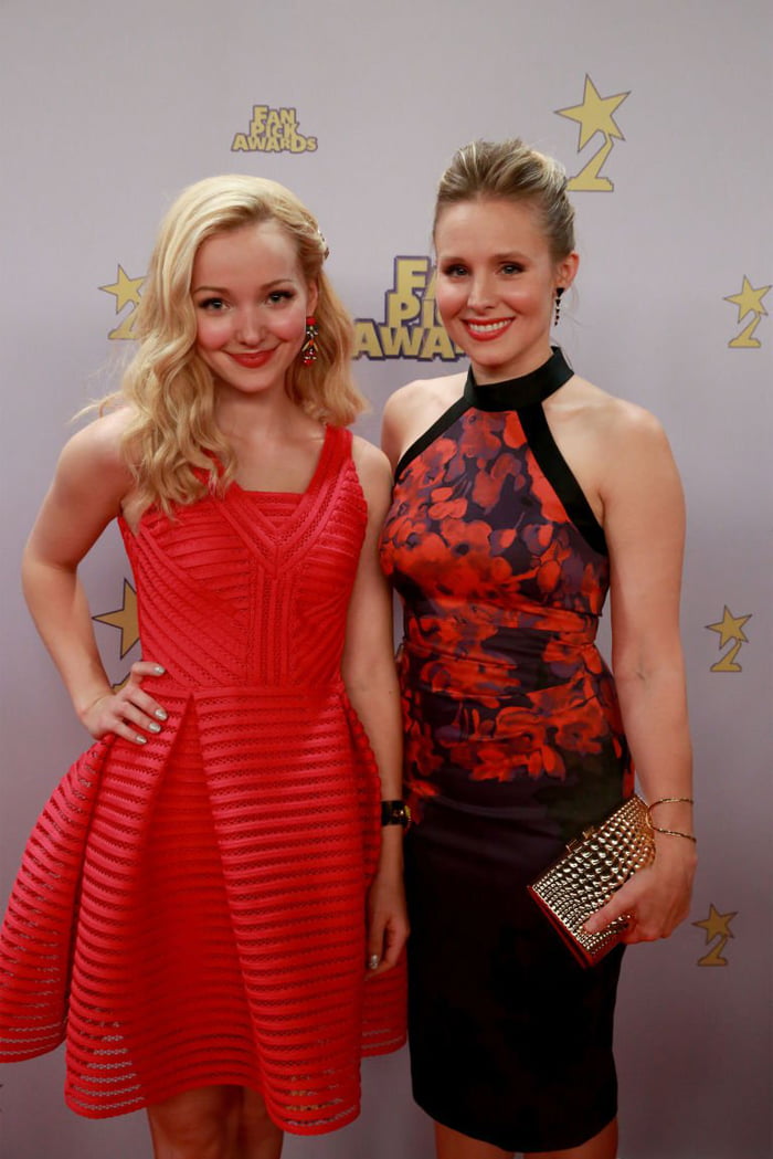 Kristen Bell with Dove Cameron.