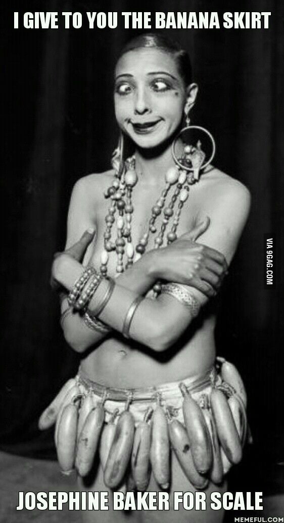 In Josephine Baker dancing only in a banana skirt GAG In Josephine Baker dancing only in a banana skirt GAG
