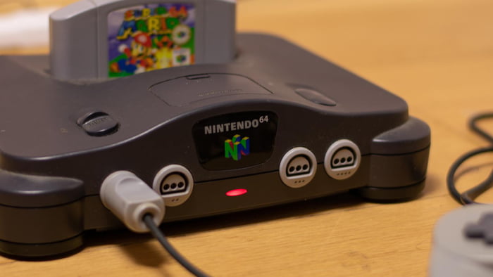 Nintendo 64 1996 - 9GAG