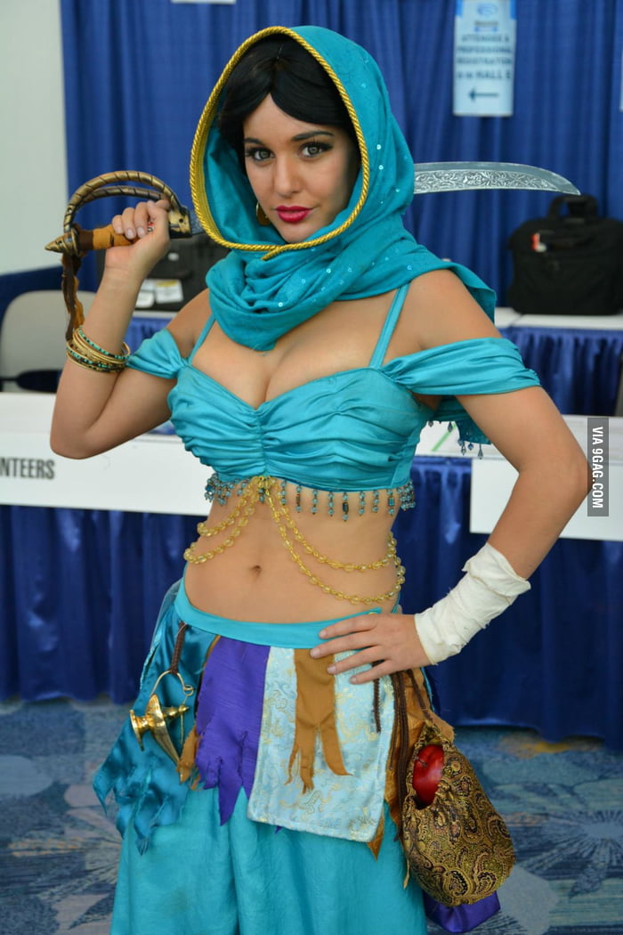 Amazing Jasmine Cosplay 9gag