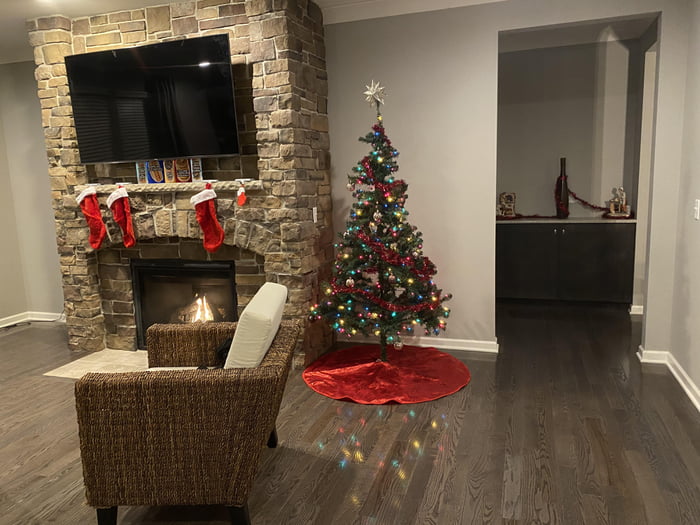 Cozy Little Christmas 9GAG