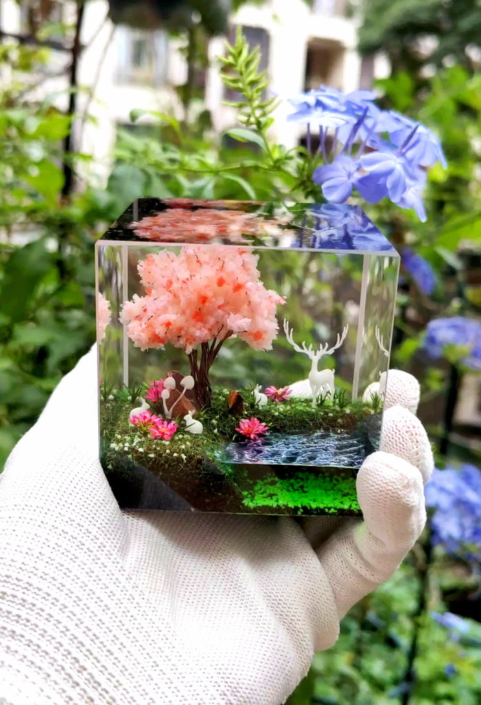 Mini Fairyland In Resin Gag