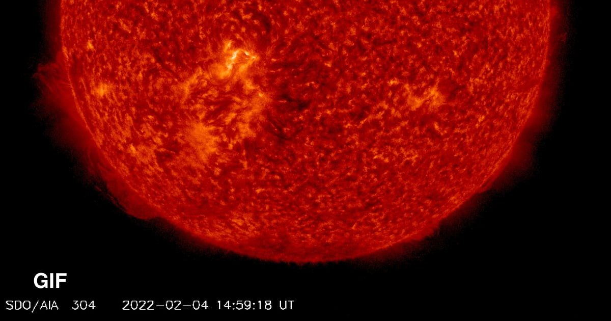 a-solar-flare-two-days-ago-9gag