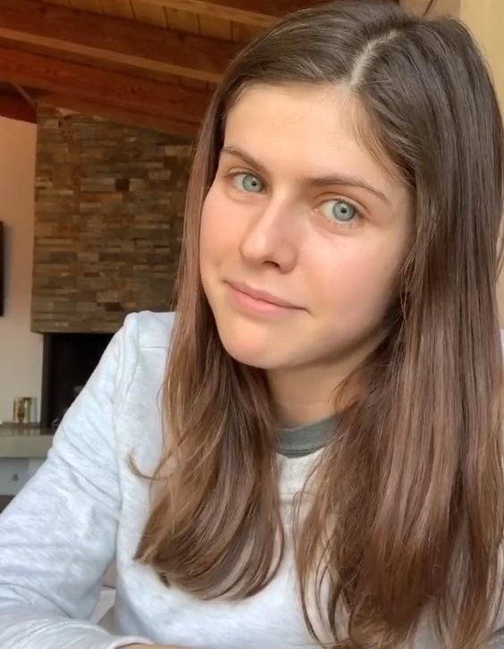 Super pretty eyes - (from her youtube channel) - 9GAG