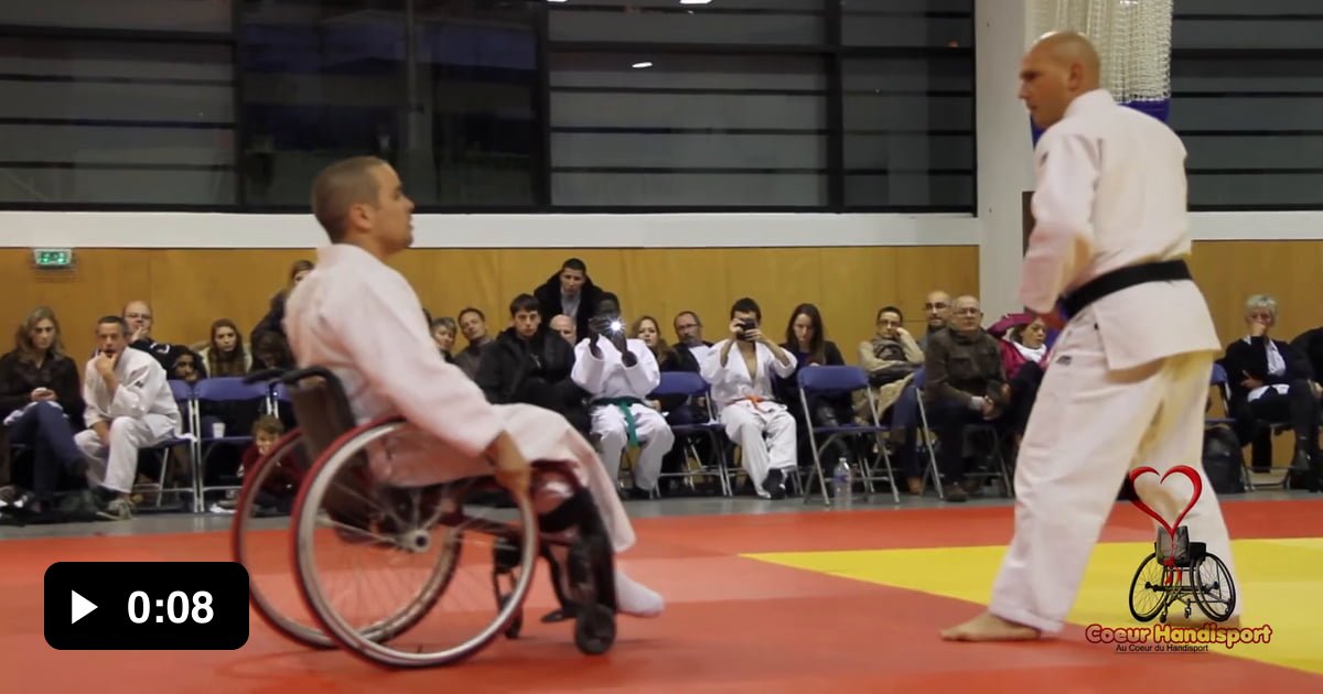 The ancient art of the wheel kick - 9GAG