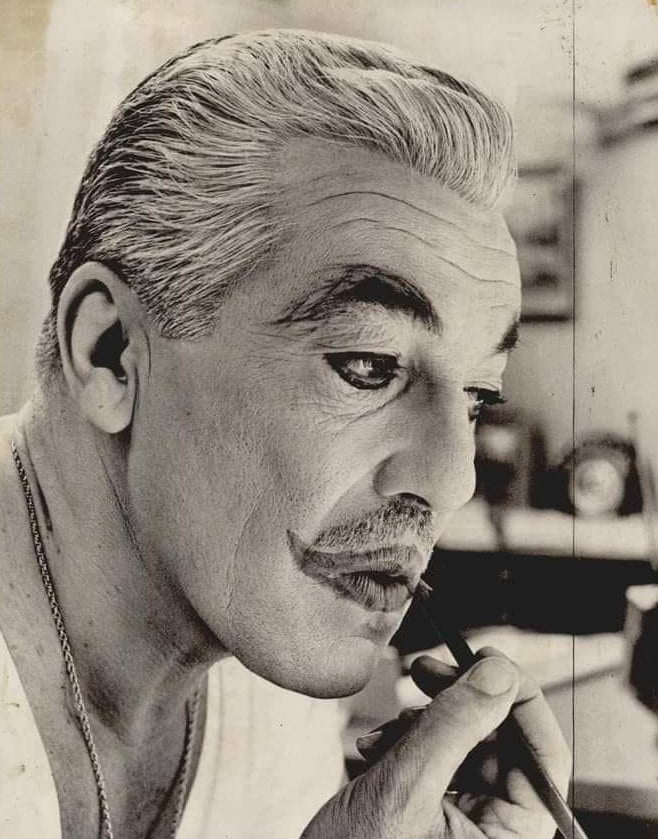 Cesar Romero Applying His Joker Makeup For Batman 1967 9gag