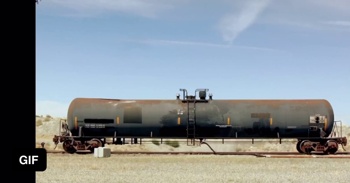 MythBusters cause a tanker car to implode with a vacuum 9GAG