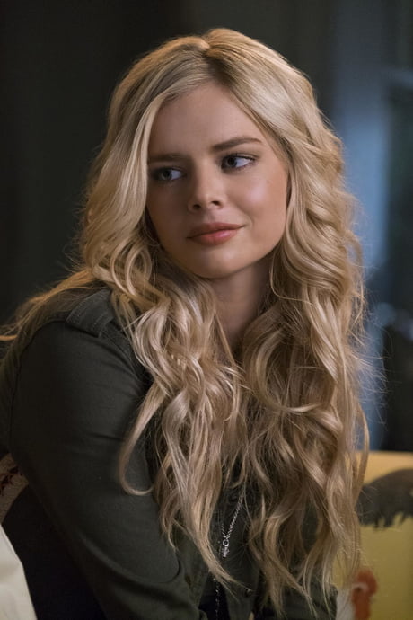 Samara Weaving 9gag