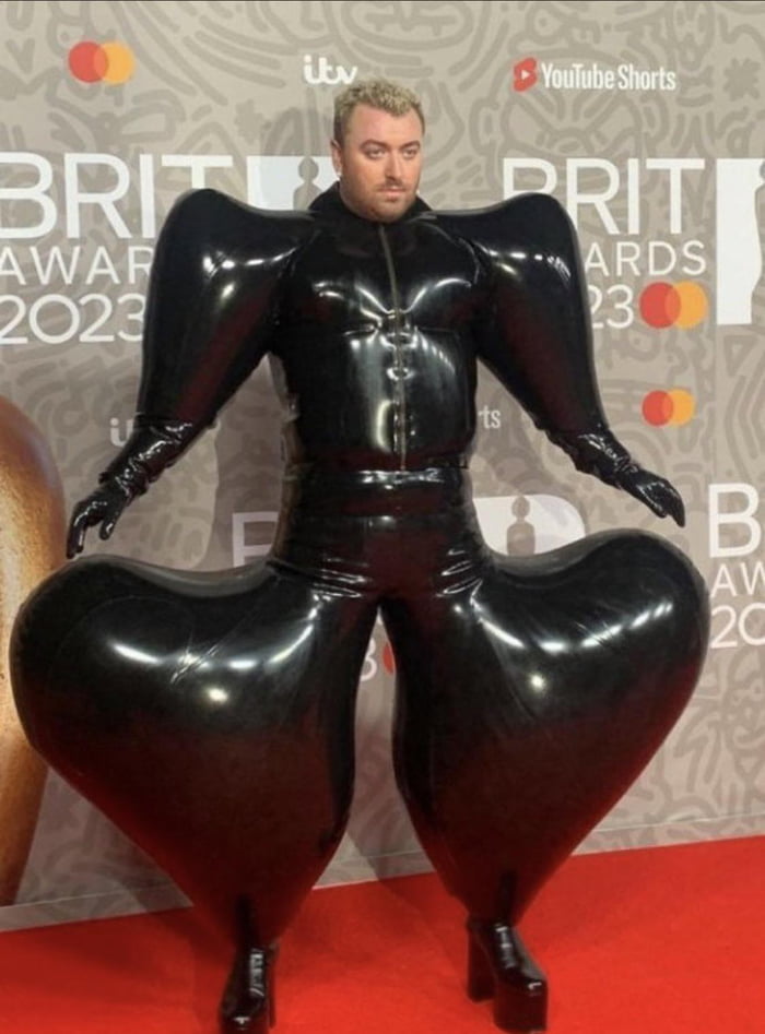 Sam smith outfit at the Brit awards. - 9GAG