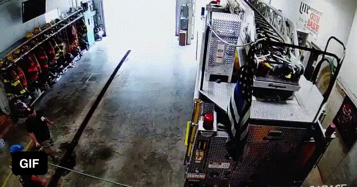 FULL REVERSE THRUST ! - 9GAG