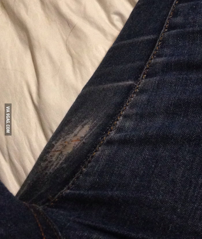 Problems of touching thighs 101: Holes between your legs - 9GAG