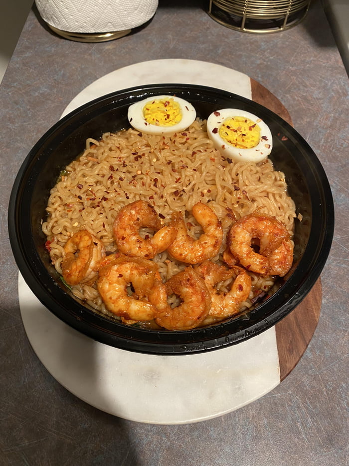 Spicy ramen with shrimp and boiled egg 9GAG