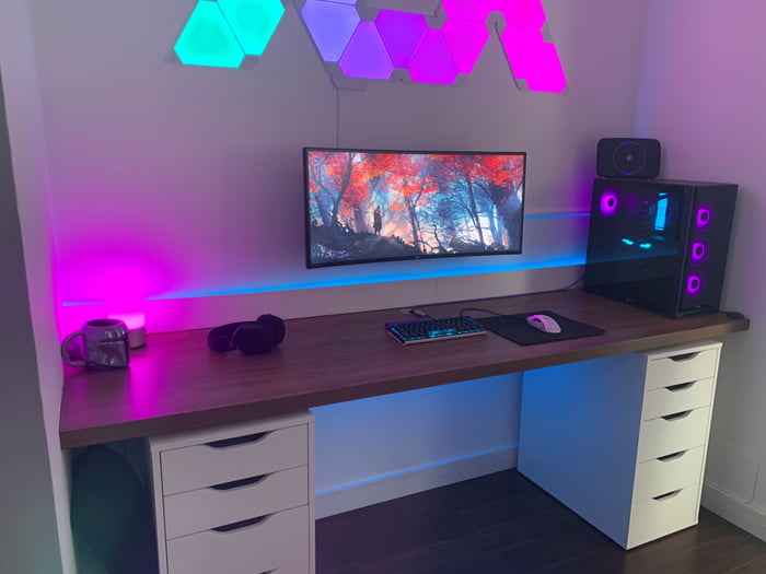 dual monitor setup to an Ultrawide. - 9GAG