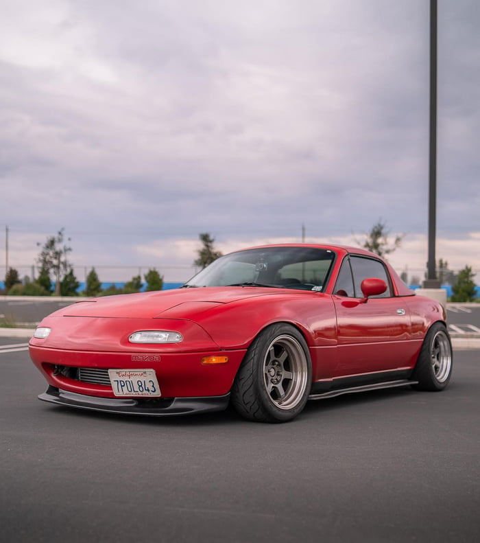 Super clean Mazda Miata - 9GAG