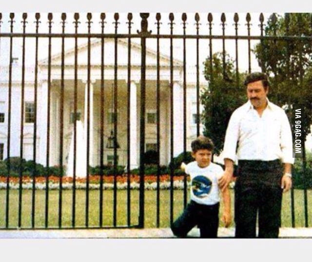 Pablo Escobar in front of the white house 1981 - 9GAG