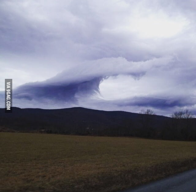 Saw this on my way to a friend's house - 9GAG