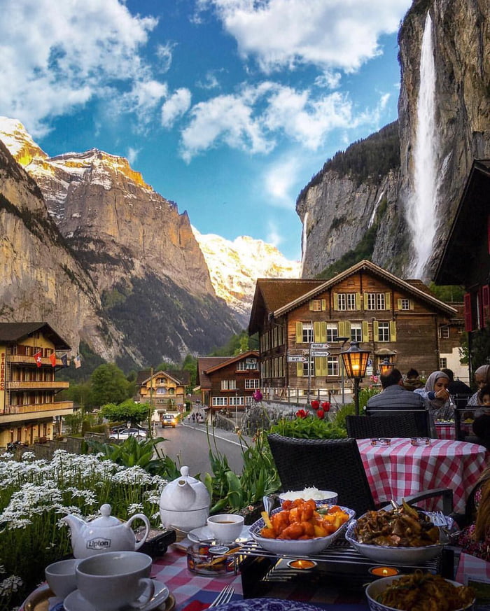 Breakfast in the valley of 72 waterfalls (Lauterbrunnen, Switzerland
