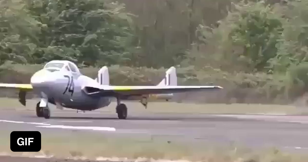 Jet blast destroying a runway - 9GAG