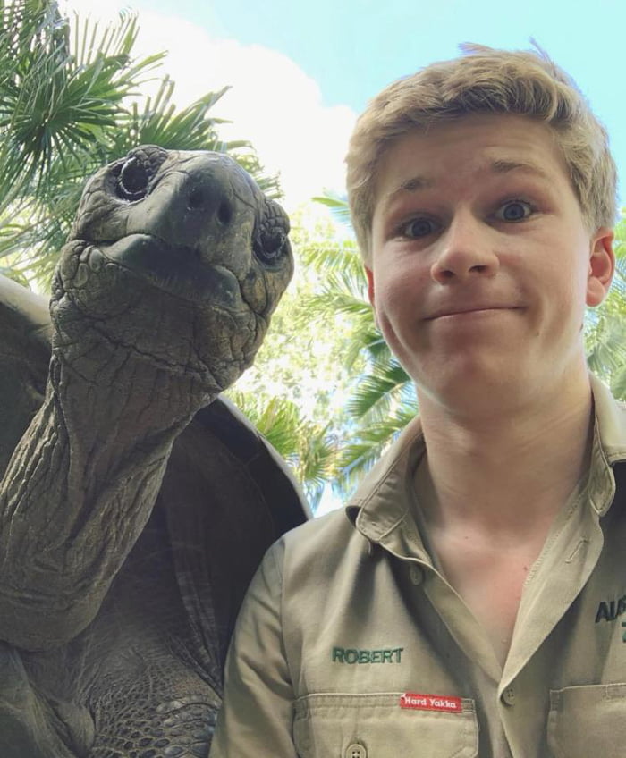 Robert Irwin and his isolation buddy - 9GAG