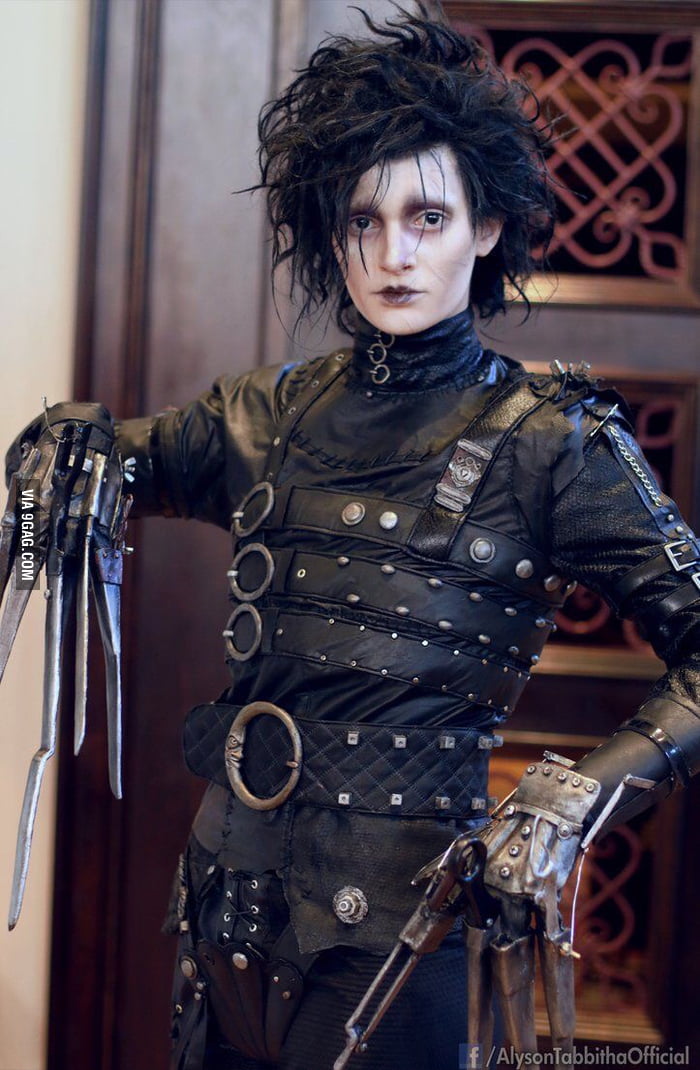 female edward scissorhands figure