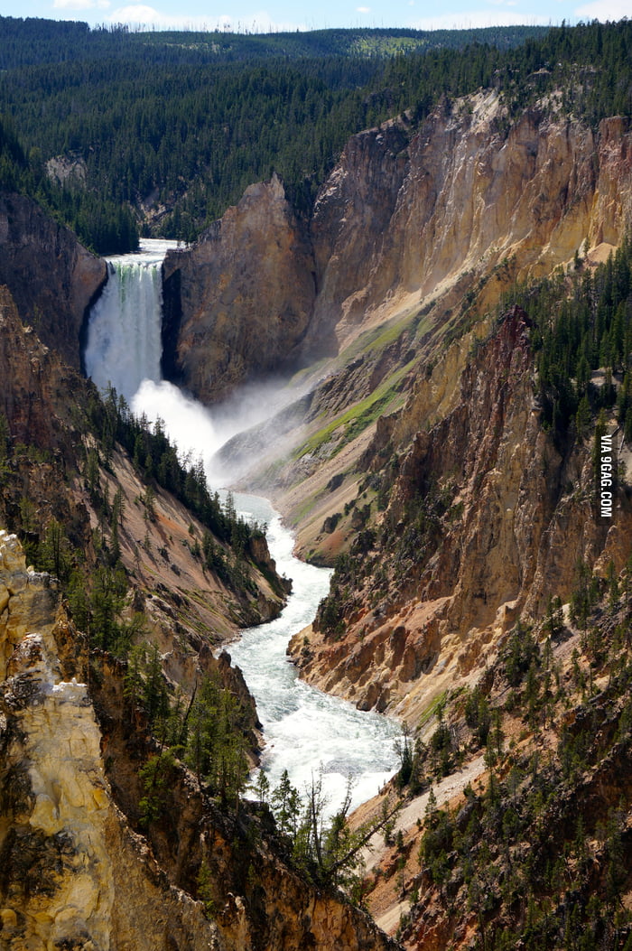 Canyon of the Yellowstone, Wyoming - 9GAG