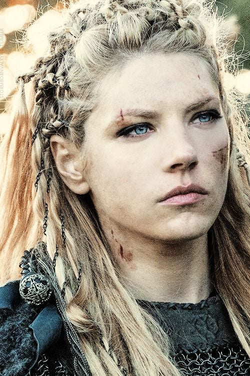 I just began vikings, and damn, she is one of the best femal charactere